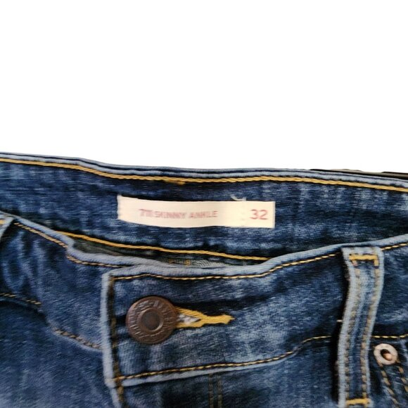 Levis Womens 711 Skinny Ankle Jeans Size 32 Distressed Denim Blue - Picture 3 of 3